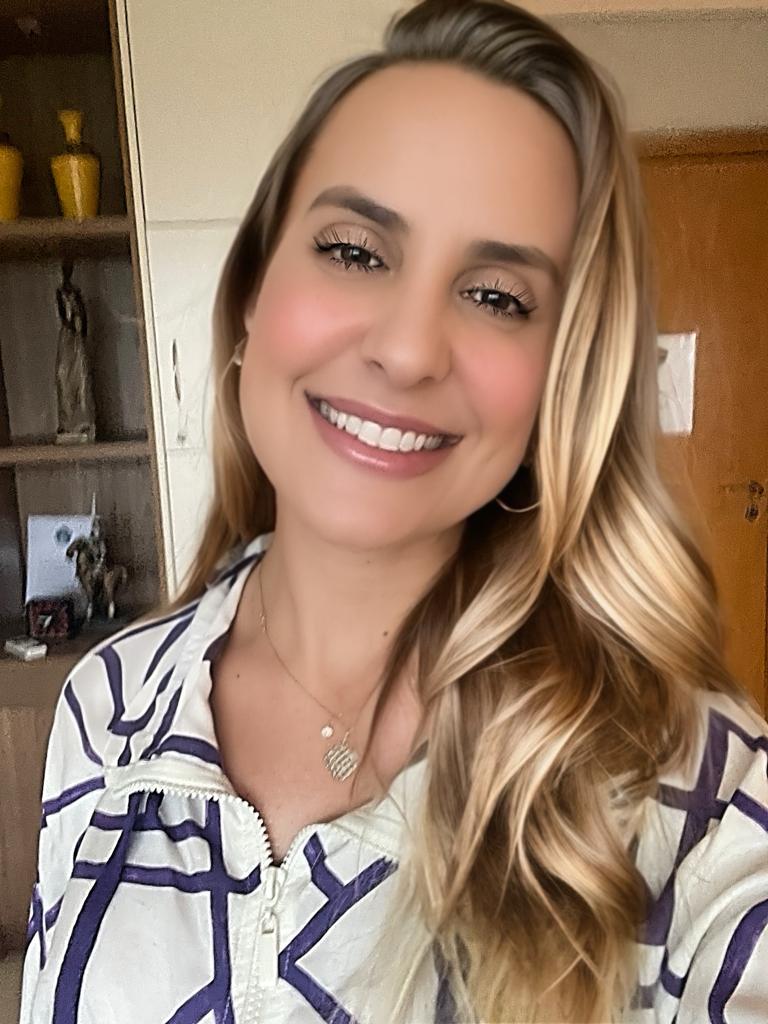 Juliana Ancioto, psicóloga clínica em Brasília